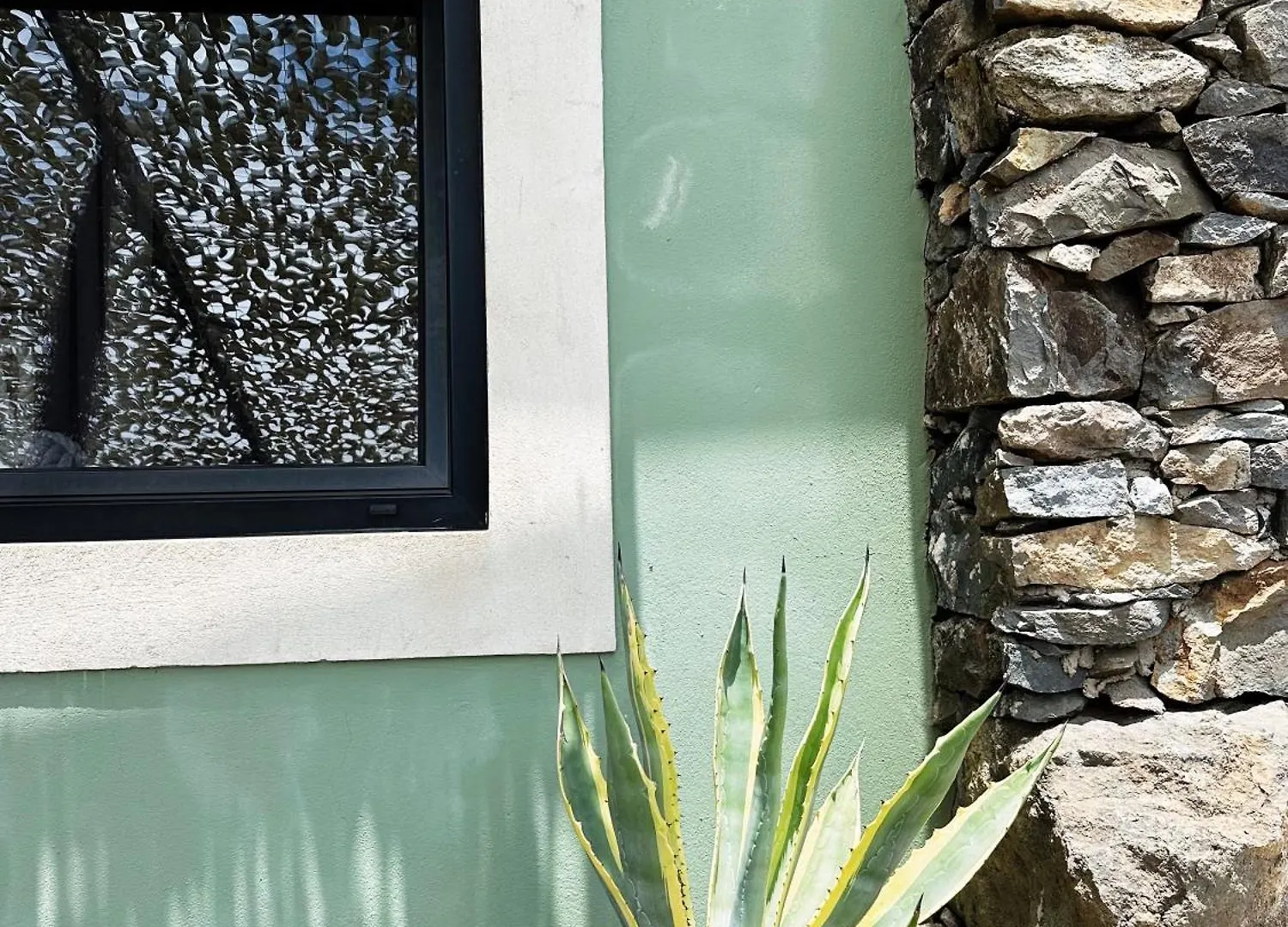 The L Lodge, Elegant Country Cottage With Garden リベイラ・ブラーヴァ 0*,  ポルトガル